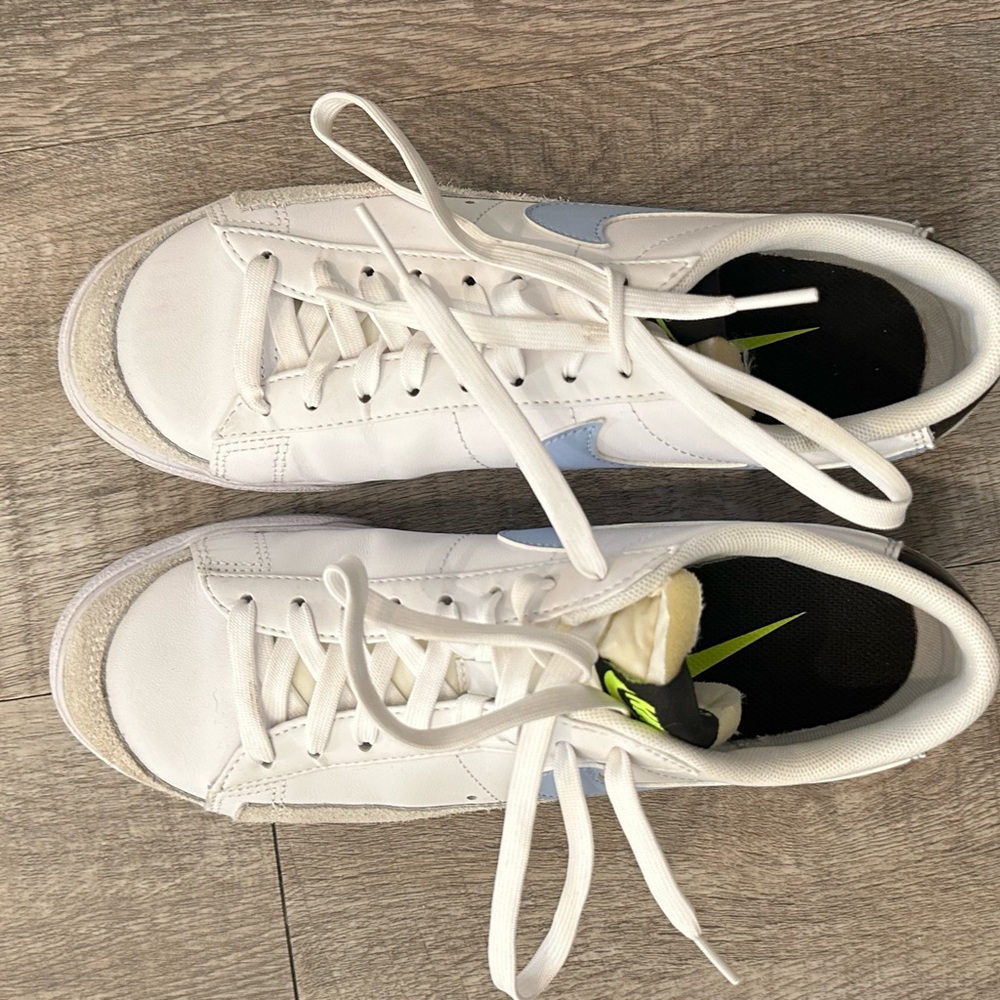 Nike shoes